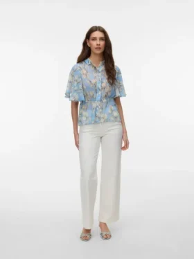 Awrena Mid Rise Wide Leg Fit Jeans