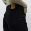 Awrena Mid Rise Wide Leg Fit Jeans