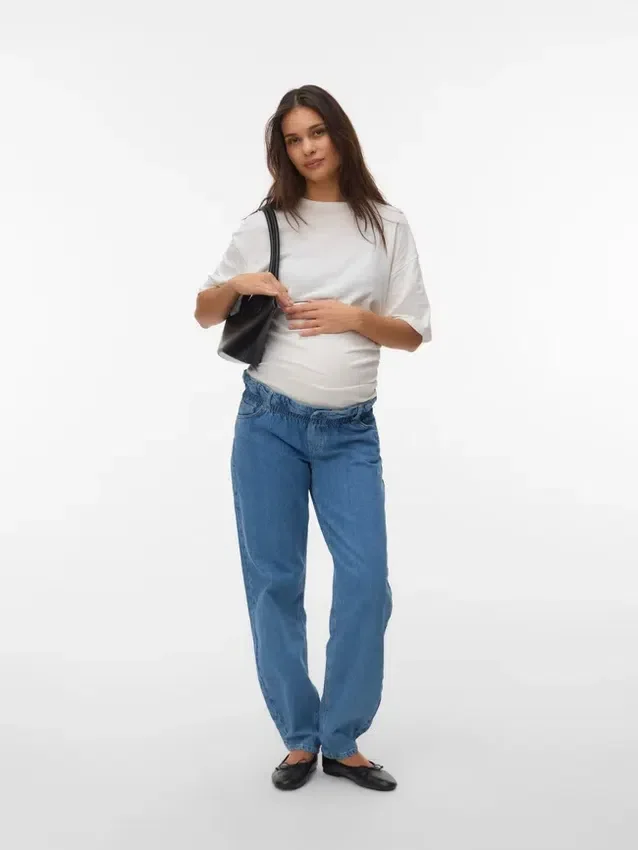 Mom Fit Low Waist Jeans Mom Fit Low Waist Jeans
