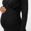 Tight Fit V-Neck Top