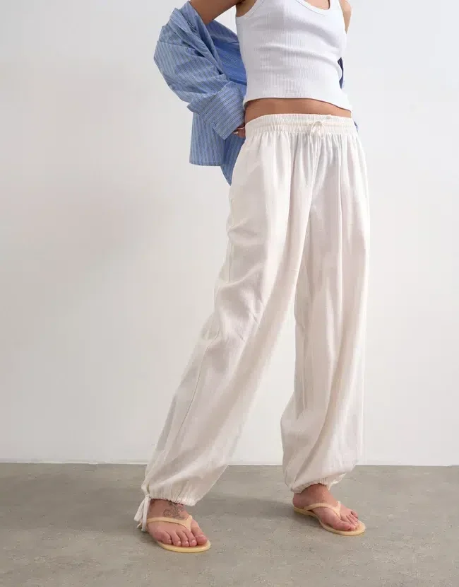 Tsbeate High Rise Trousers Tsbeate High Rise Trousers