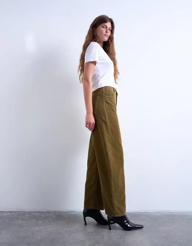 Tsbriana Super Low Waist Wide Leg Fit Jeans Tsbriana Super Low Waist Wide Leg Fit Jeans