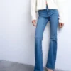 Tsjamie High Rise Flared Fit Jeans