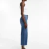 Tsvera High Rise Wide Fit – Cropped Jeans