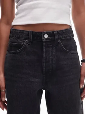 Tsyvonne Straight Fit Jeans