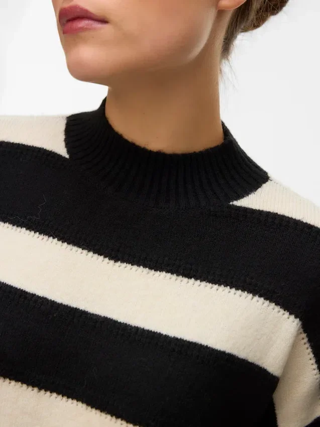Vminez Knitted Pullover Vminez Knitted Pullover