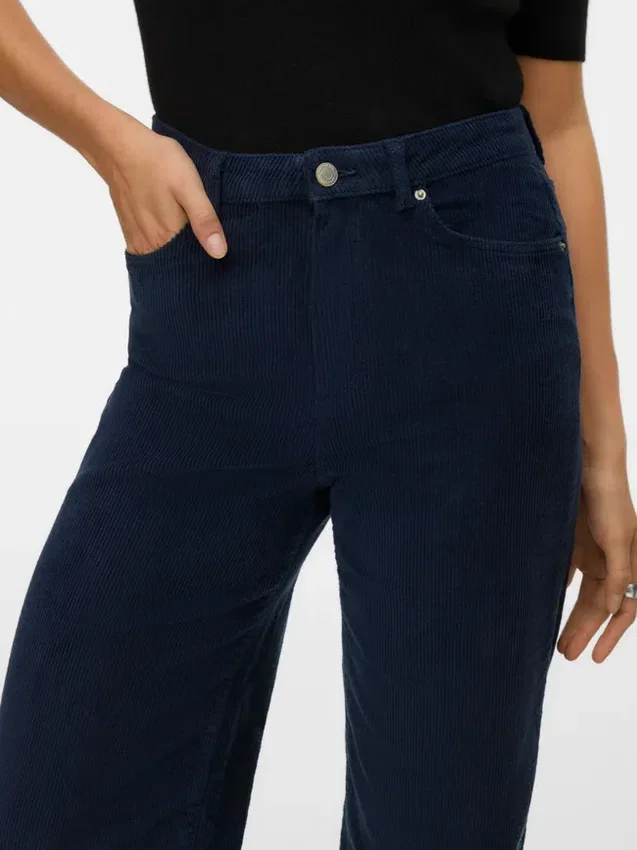 Vmtessa High Rise Wide Fit Corduroy Jeans Vmtessa High Rise Wide Fit Corduroy Jeans