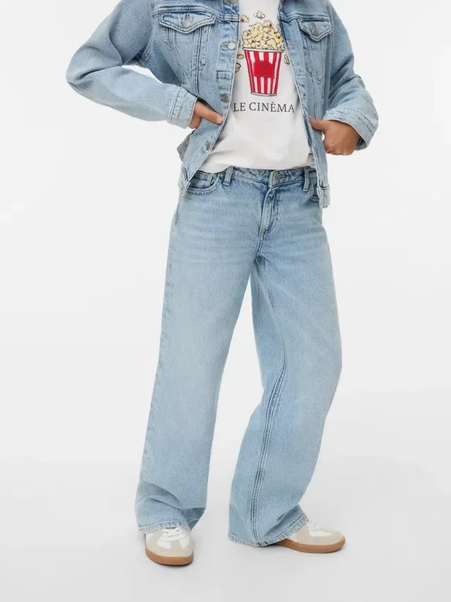 Vmvanessa Low Rise Wide Leg Fit Jeans Vmvanessa Low Rise Wide Leg Fit Jeans