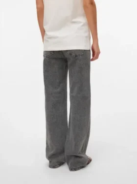 Wide Leg Fit Jeans