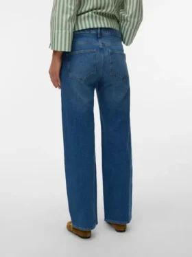 Wide Leg Fit Jeans