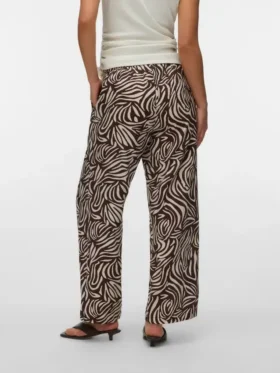 Wide Leg Fit Trousers
