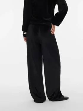 Wide Leg Fit Trousers
