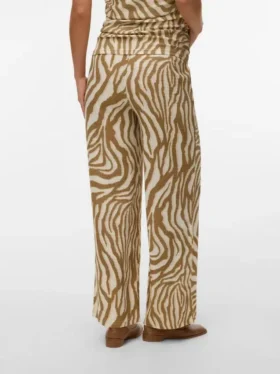 Wide Leg Fit Trousers